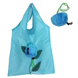 Dostupne su sklopiva poliesterska torba s crtežima i torbe s jagodama